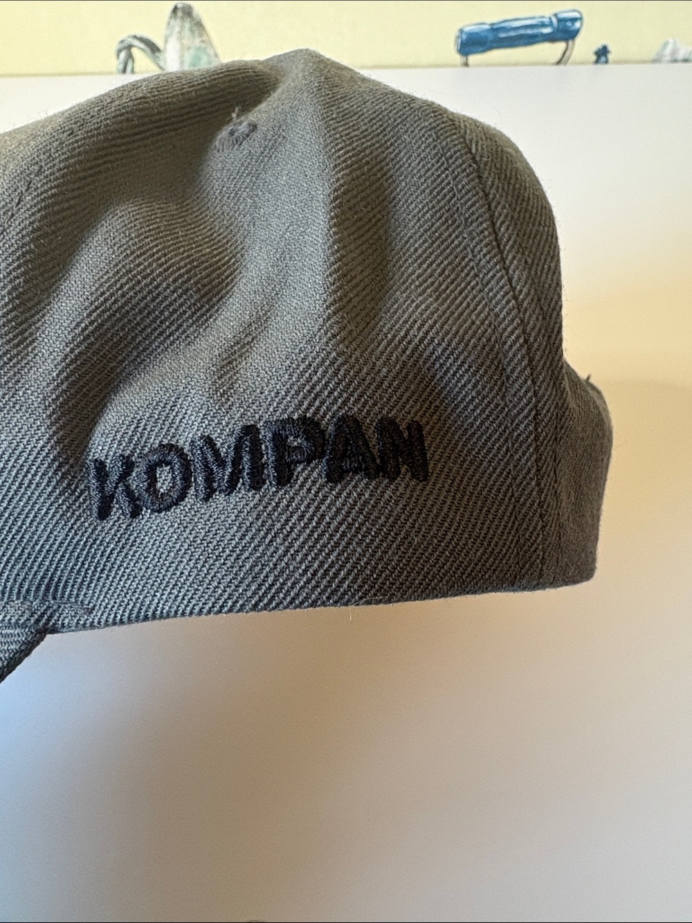 Kompan The Classics Gray Snapback with a Stick Man Embroidered Logo - Picture 2 of 8